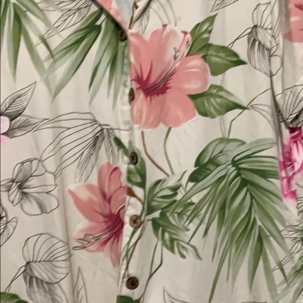 Hawaiian look button down - Picture 2 of 2